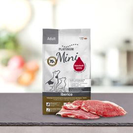 PLATINUM NATURAL Adult Mini, cu Porc Iberic, Hrana Uscata Pentru Caini Adulti de Talie Mica, 900g