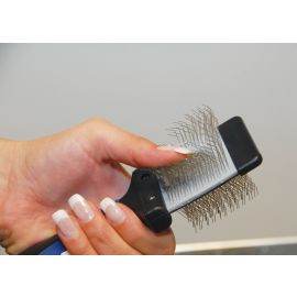 SHOW TECH Twin Flex Large, Perie Slicker Profesionala, Dubla, cu Cap Flexibil, Ideala Pentru Orice Tip de Blana Caine